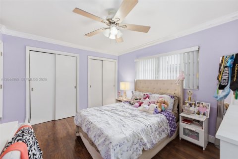 Adosado en venta en Miami, Florida, 3 dormitorios, 146.97 m2 № 2193677 - foto 18