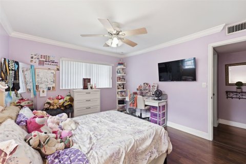 Adosado en venta en Miami, Florida, 3 dormitorios, 146.97 m2 № 2193677 - foto 17