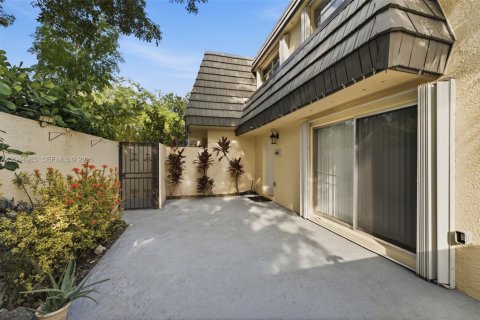 Adosado en venta en Miami, Florida, 3 dormitorios, 146.97 m2 № 2193677 - foto 7