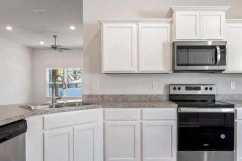 Casa en venta en Palm Coast, Florida, 3 dormitorios, 139.82 m2 № 1587643 - foto 5