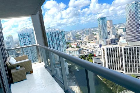 Condominio en alquiler en Miami, Florida, 2 dormitorios, 108.51 m2 № 2078241 - foto 17