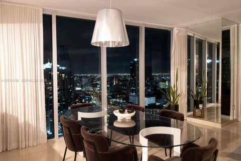 Condominio en alquiler en Miami, Florida, 2 dormitorios, 108.51 m2 № 2078241 - foto 9