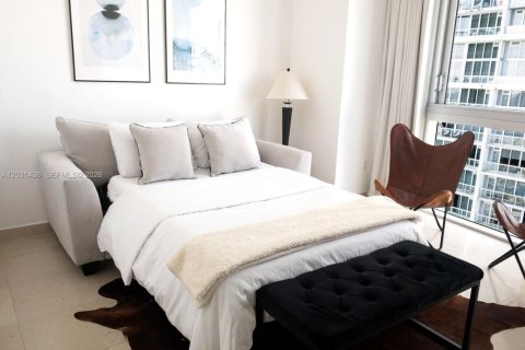 Condominio en alquiler en Miami, Florida, 2 dormitorios, 108.51 m2 № 2078241 - foto 15