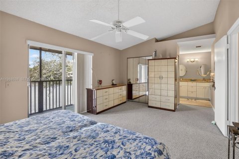 Townhouse in Plantation, Florida 3 bedrooms, 159.23 sq.m. № 2030132 - photo 22