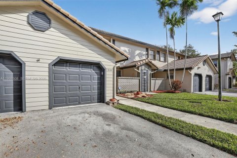 Townhouse in Plantation, Florida 3 bedrooms, 159.23 sq.m. № 2030132 - photo 3
