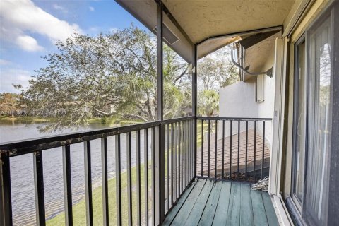 Townhouse in Plantation, Florida 3 bedrooms, 159.23 sq.m. № 2030132 - photo 29