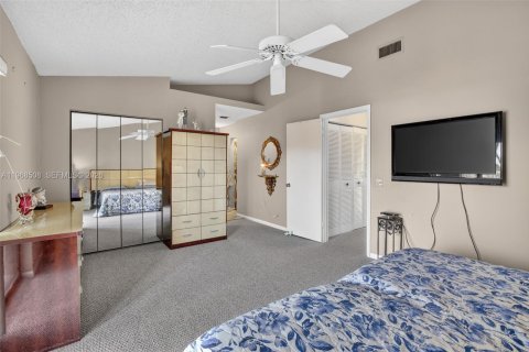 Townhouse in Plantation, Florida 3 bedrooms, 159.23 sq.m. № 2030132 - photo 23