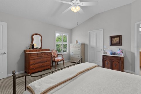 House in The Villages, Florida 3 bedrooms, 162.3 sq.m. № 2095144 - photo 3
