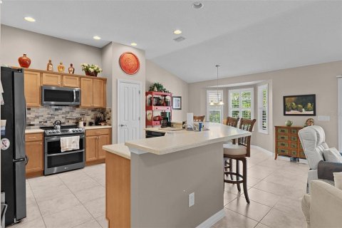 House in The Villages, Florida 3 bedrooms, 162.3 sq.m. № 2095144 - photo 21