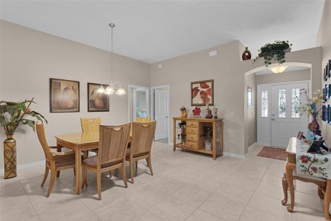 House in The Villages, Florida 3 bedrooms, 162.3 sq.m. № 2095144 - photo 17