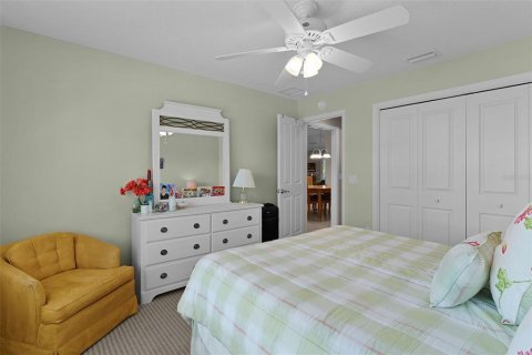 House in The Villages, Florida 3 bedrooms, 162.3 sq.m. № 2095144 - photo 8