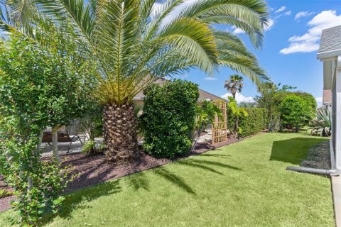 House in The Villages, Florida 3 bedrooms, 162.3 sq.m. № 2095144 - photo 11