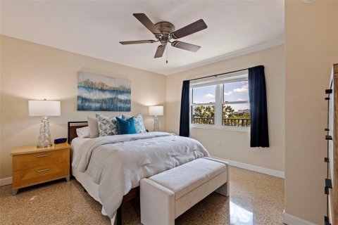 Condominio en venta en Saint Petersburg, Florida, 1 dormitorio, 62.24 m2 № 1734992 - foto 17
