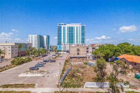 Condominio en venta en Saint Petersburg, Florida, 1 dormitorio, 62.24 m2 № 1734992 - foto 23