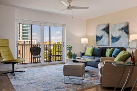 Condominio en venta en Saint Petersburg, Florida, 1 dormitorio, 62.24 m2 № 1734992 - foto 9