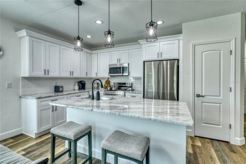 Купить коммерческую недвижимость в Энглвуд, Флорида 6 спален, 243.96м2, № 1871226 - фото 9