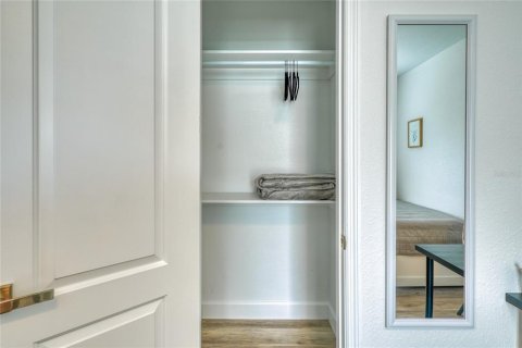 Купить коммерческую недвижимость в Энглвуд, Флорида 6 спален, 243.96м2, № 1871226 - фото 11