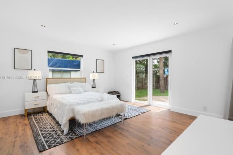 Terreno en venta en Hallandale Beach, Florida № 1935492 - foto 3