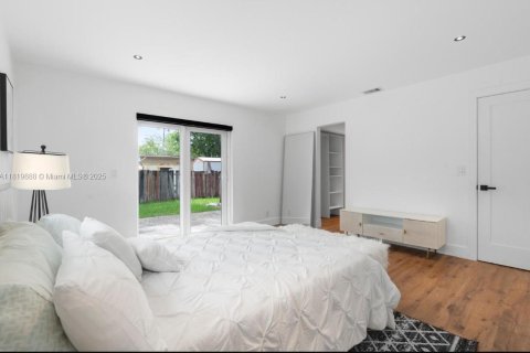 Terreno en venta en Hallandale Beach, Florida № 1935492 - foto 5