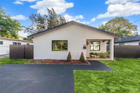 Terreno en venta en Hallandale Beach, Florida № 1935492 - foto 22