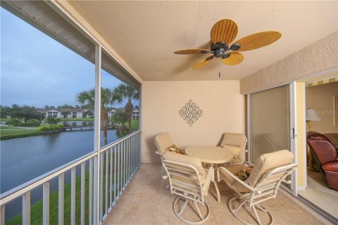 Condo in Sarasota, Florida, 2 bedrooms  № 213417 - photo 23