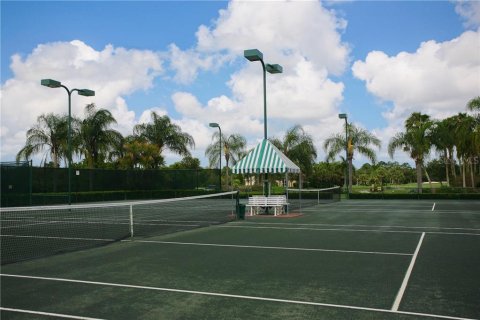 Condo in Sarasota, Florida, 2 bedrooms  № 213417 - photo 27