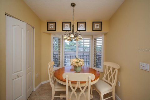 Condo in Sarasota, Florida, 2 bedrooms  № 213417 - photo 14