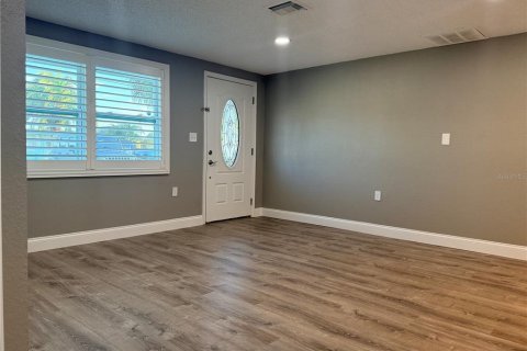 Villa ou maison à vendre à Hudson, Floride: 2 chambres, 112.23 m2 № 2126847 - photo 3