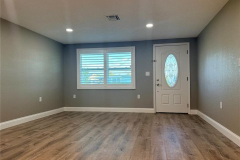 Villa ou maison à vendre à Hudson, Floride: 2 chambres, 112.23 m2 № 2126847 - photo 2