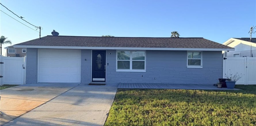 Villa ou maison à Hudson, Floride 2 chambres, 112.23 m2 № 2126847