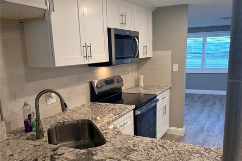 Villa ou maison à vendre à Hudson, Floride: 2 chambres, 112.23 m2 № 2126847 - photo 8