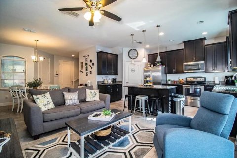 Townhouse in Orlando, Florida 3 bedrooms, 125.05 sq.m. № 2380806 - photo 5
