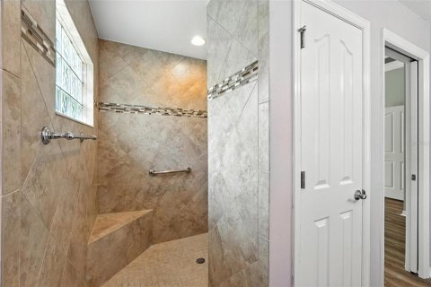 House in The Villages, Florida 3 bedrooms, 173.26 sq.m. № 1801463 - photo 24