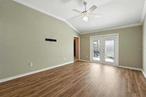 House in The Villages, Florida 3 bedrooms, 173.26 sq.m. № 1801463 - photo 21