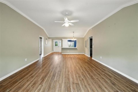 House in The Villages, Florida 3 bedrooms, 173.26 sq.m. № 1801463 - photo 10
