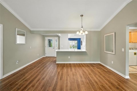 House in The Villages, Florida 3 bedrooms, 173.26 sq.m. № 1801463 - photo 11