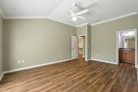 House in The Villages, Florida 3 bedrooms, 173.26 sq.m. № 1801463 - photo 22