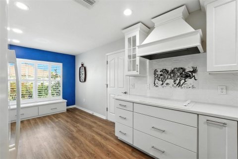 House in The Villages, Florida 3 bedrooms, 173.26 sq.m. № 1801463 - photo 16