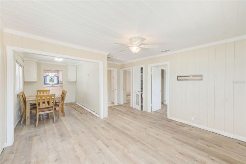 Casa en venta en Indian Rocks Beach, Florida, 2 dormitorios, 86.96 m2 № 1643086 - foto 25