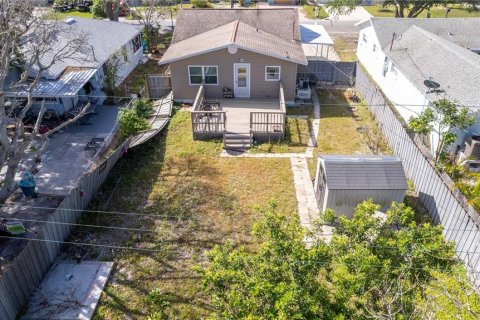Casa en venta en Indian Rocks Beach, Florida, 2 dormitorios, 86.96 m2 № 1643086 - foto 11