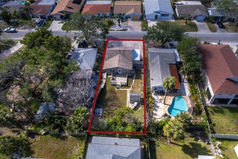 Casa en venta en Indian Rocks Beach, Florida, 2 dormitorios, 86.96 m2 № 1643086 - foto 6