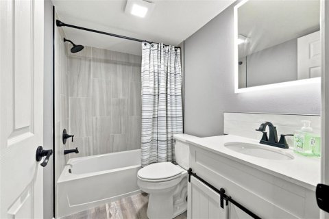 Condominio en venta en Tarpon Springs, Florida, 2 dormitorios, 98.94 m2 № 2347701 - foto 24