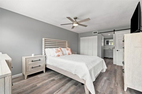 Condominio en venta en Tarpon Springs, Florida, 2 dormitorios, 98.94 m2 № 2347701 - foto 18