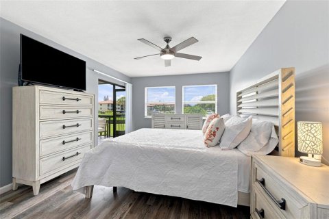 Condominio en venta en Tarpon Springs, Florida, 2 dormitorios, 98.94 m2 № 2347701 - foto 22