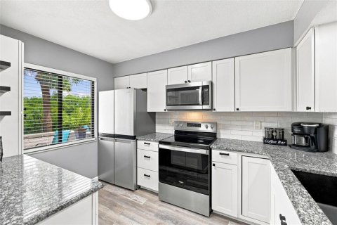 Condominio en venta en Tarpon Springs, Florida, 2 dormitorios, 98.94 m2 № 2347701 - foto 11