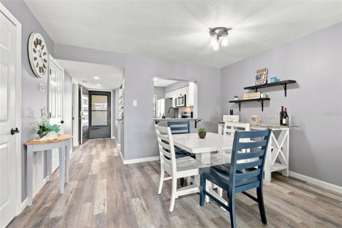 Condominio en venta en Tarpon Springs, Florida, 2 dormitorios, 98.94 m2 № 2347701 - foto 13