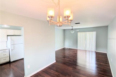 Condo in Bradenton, Florida, 2 bedrooms  № 2212218 - photo 22