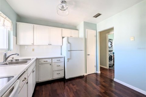Condo in Bradenton, Florida, 2 bedrooms  № 2212218 - photo 6