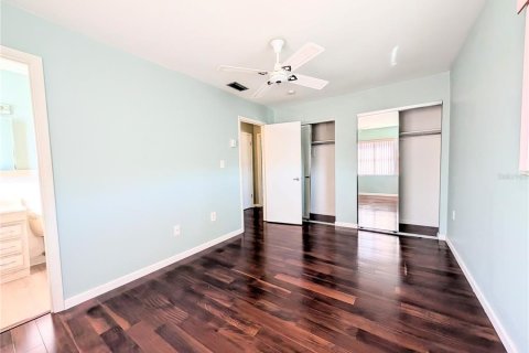 Condo in Bradenton, Florida, 2 bedrooms  № 2212218 - photo 12