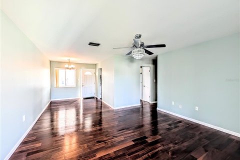 Condo in Bradenton, Florida, 2 bedrooms  № 2212218 - photo 20